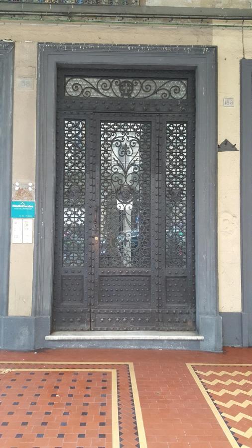 A 2 Passi Dal Centro Apartment Genova Exterior foto